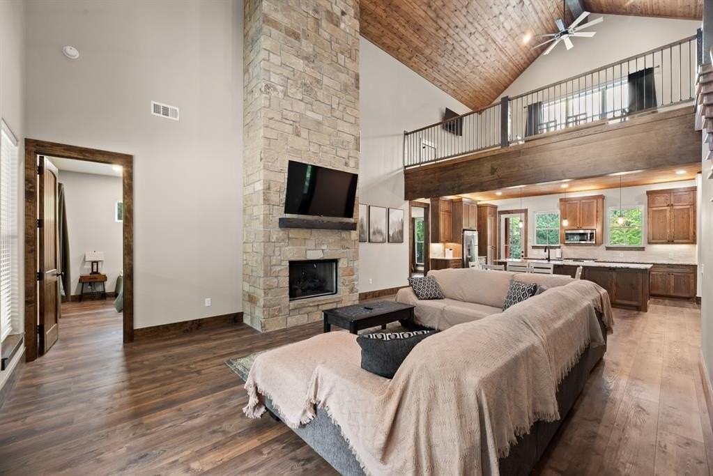 483 Spout Springs Rd - Photo 7 of 35