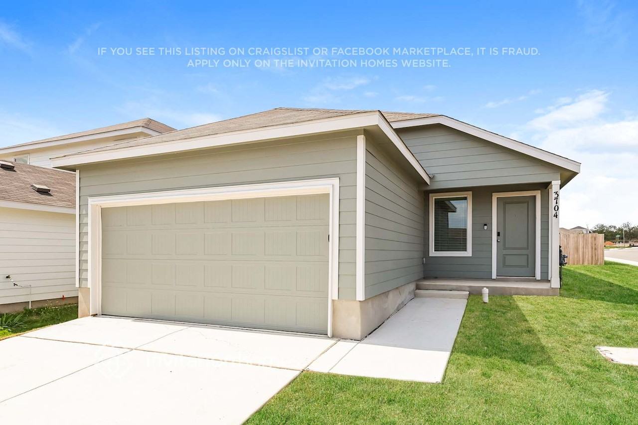 3704 Axis Hill St - Photo 3 of 17