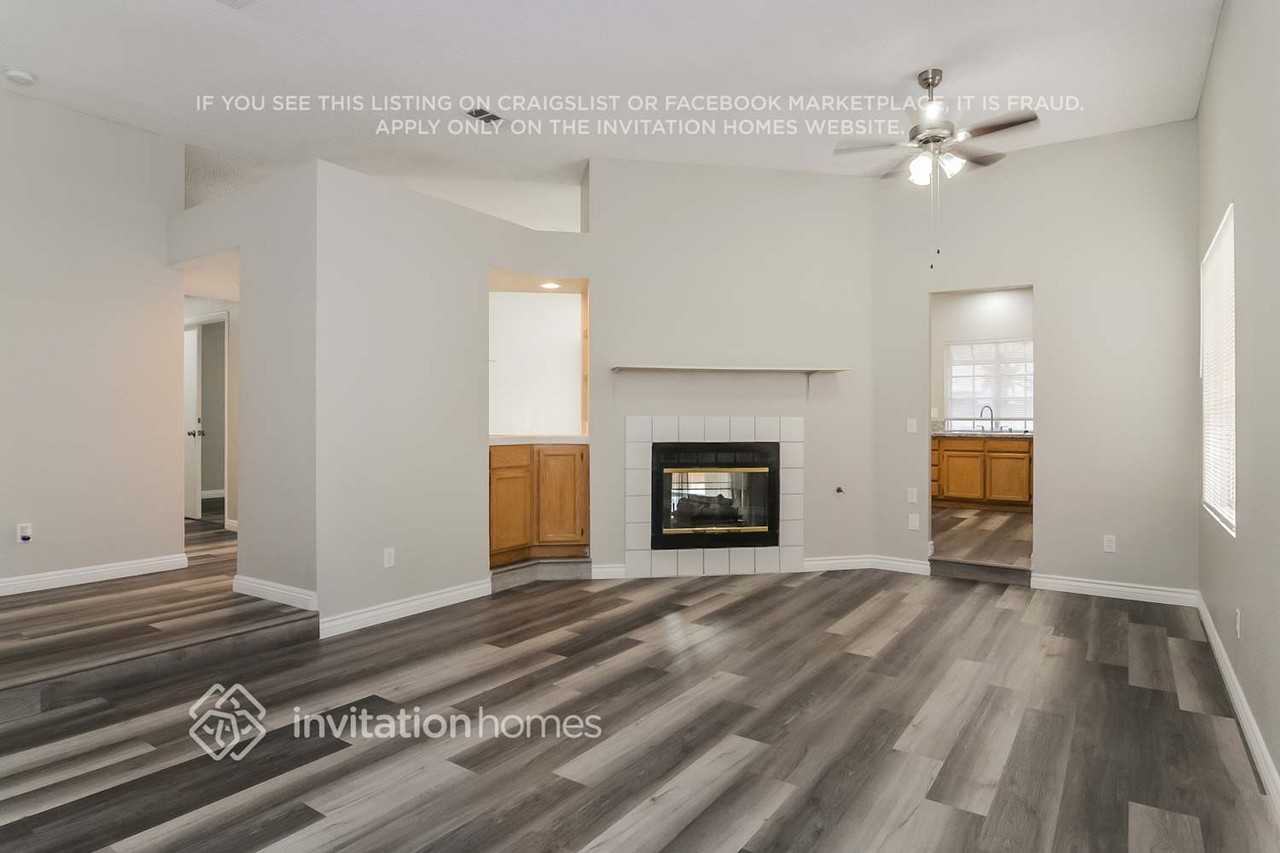 436 Tiger Lily Way - Photo 2 of 13