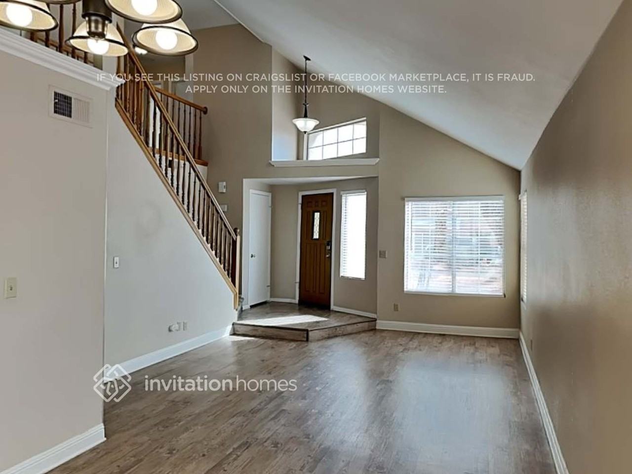 1601 Fig Palm Court - Photo 4 of 20