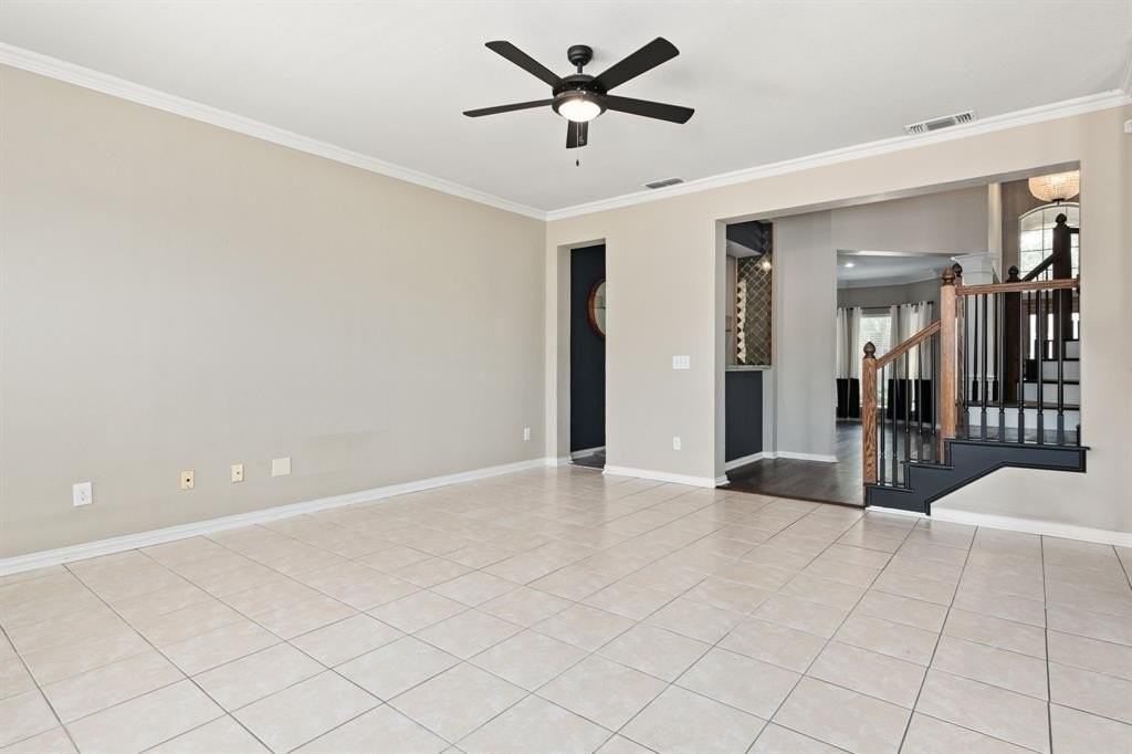 5997 Sandhill Circle - Photo 4 of 27