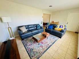 2732 W Jefferson Blvd - Photo 1 of 1
