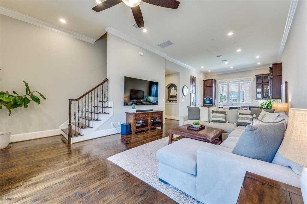 743 Will Rice Ave - Photo 2 of 16