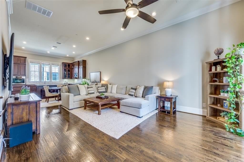 743 Will Rice Ave - Photo 3 of 16