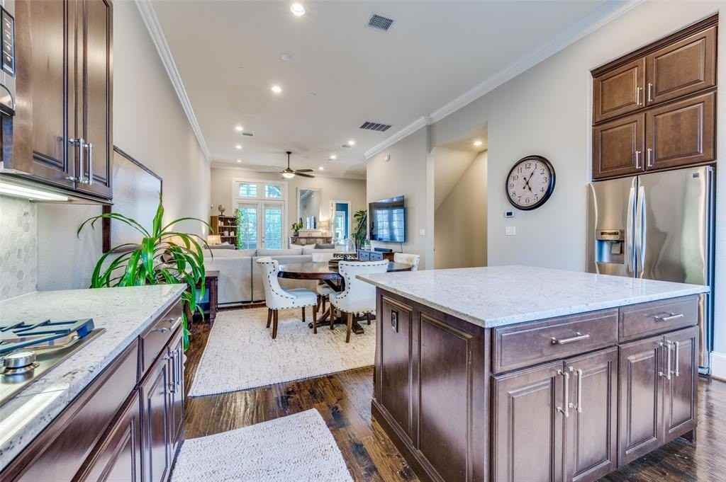 743 Will Rice Ave - Photo 5 of 16