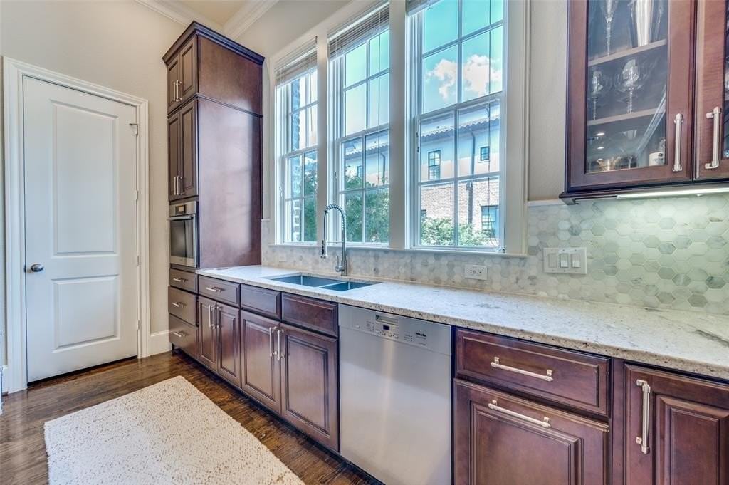 743 Will Rice Ave - Photo 6 of 16