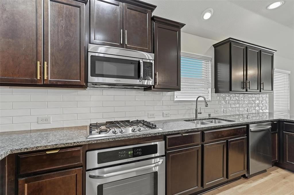 10337 Pear Valley Road - Photo 7 of 22