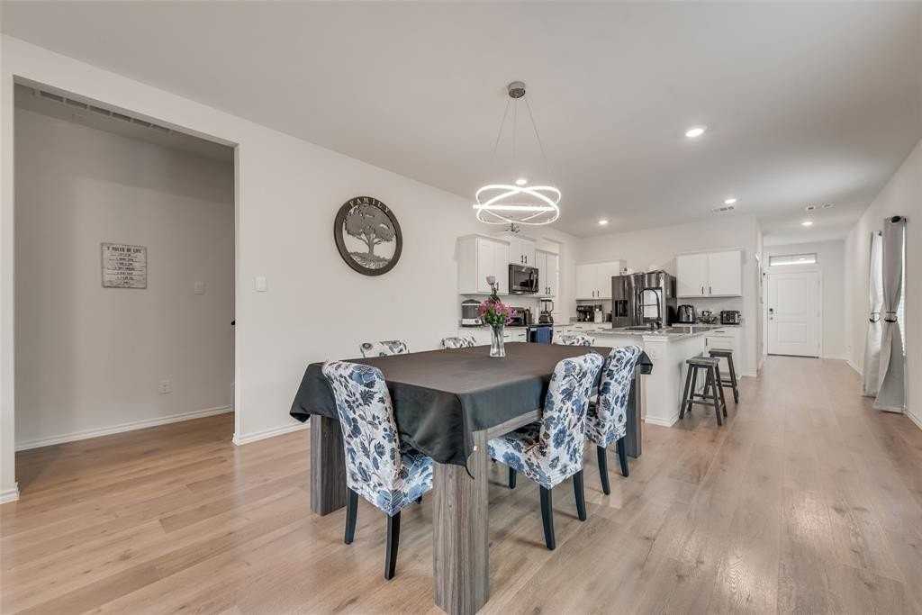 1450 Canongate Dr - Photo 5 of 21