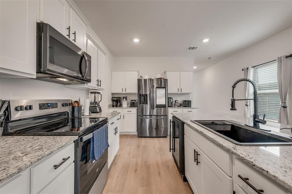 1450 Canongate Dr - Photo 7 of 21