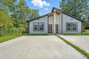 featured image of 1985 Bourland St #A