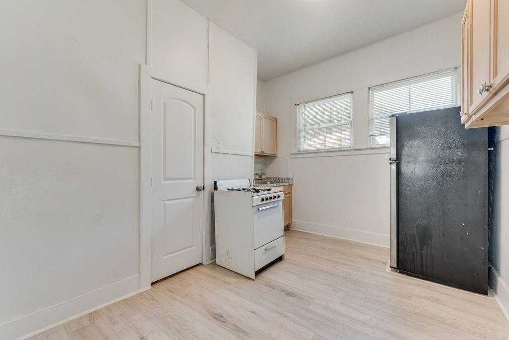 1615 Alston Ave #C - Photo 4 of 10