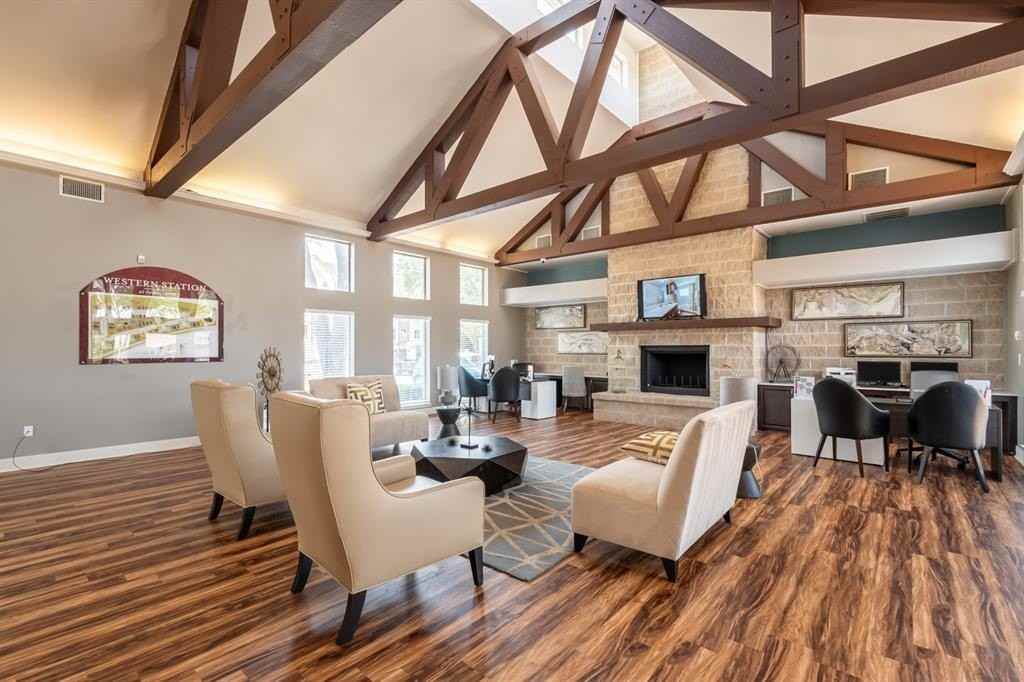 3391 Western Center Blvd - Photo 6 of 8