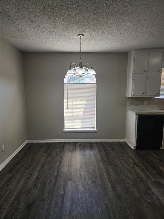 7501 Deaver Dr - Photo 3 of 16