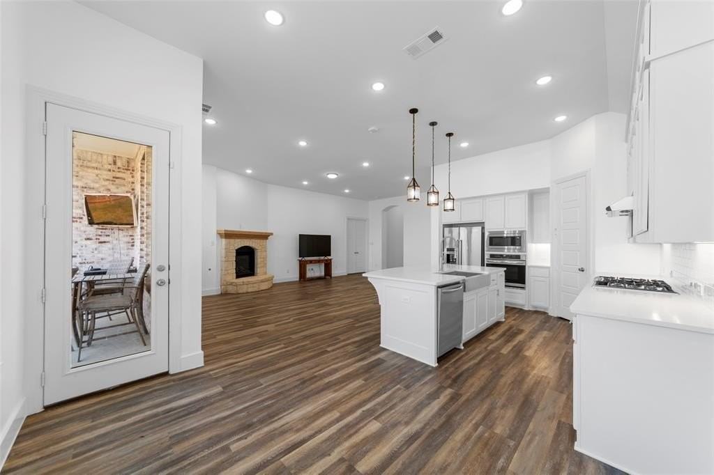 2025 St Andrews Dr - Photo 7 of 40