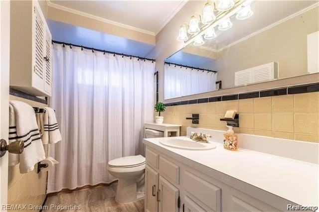 18598 Whitby St - Photo 6 of 10