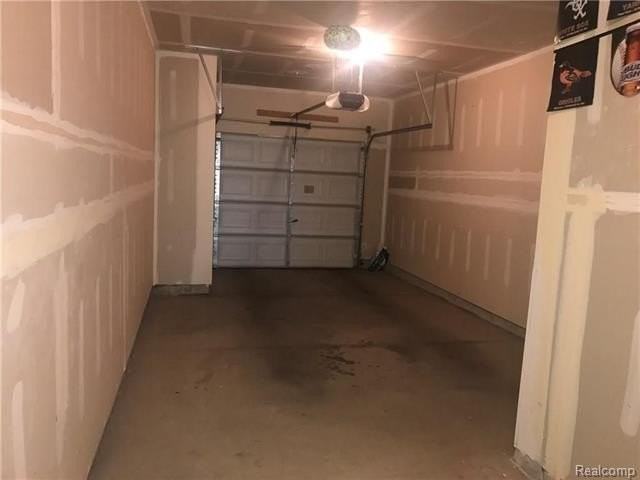 16941 Hawick Ln #142 - Photo 3 of 19