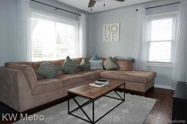 1586 West Saratoga Street - Photo 5 of 17