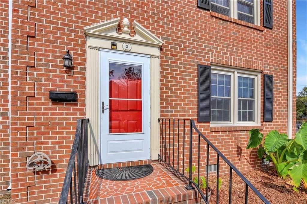 2 Charles Parish Dr - Photo 2 of 27