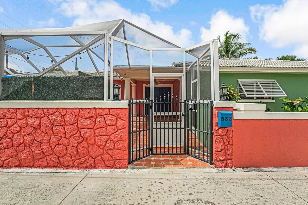 532 N Palmway - Photo 4 of 50