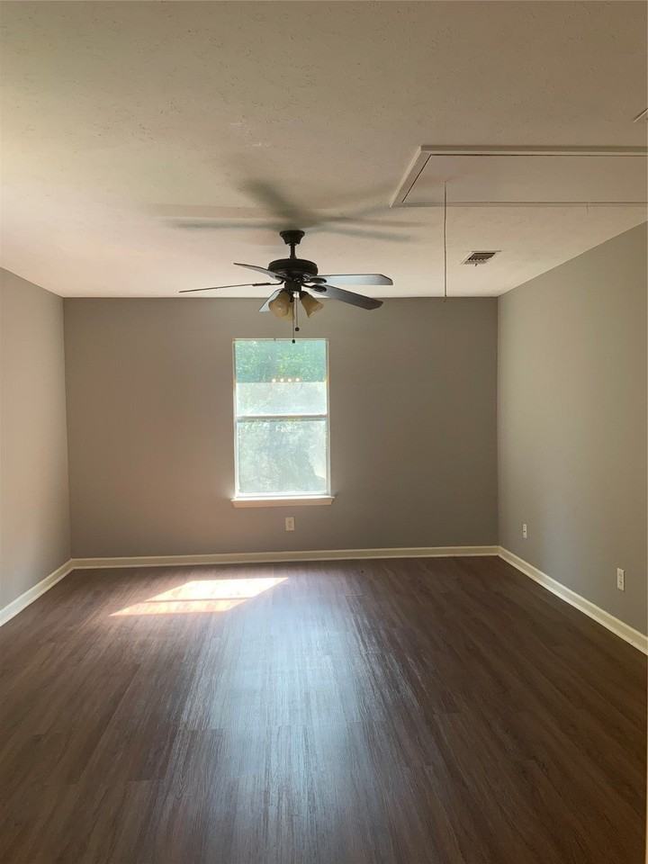 3773 Montgomery Rd - Photo 6 of 12