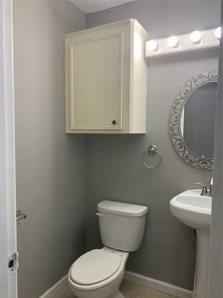 3773 Montgomery Rd - Photo 7 of 12