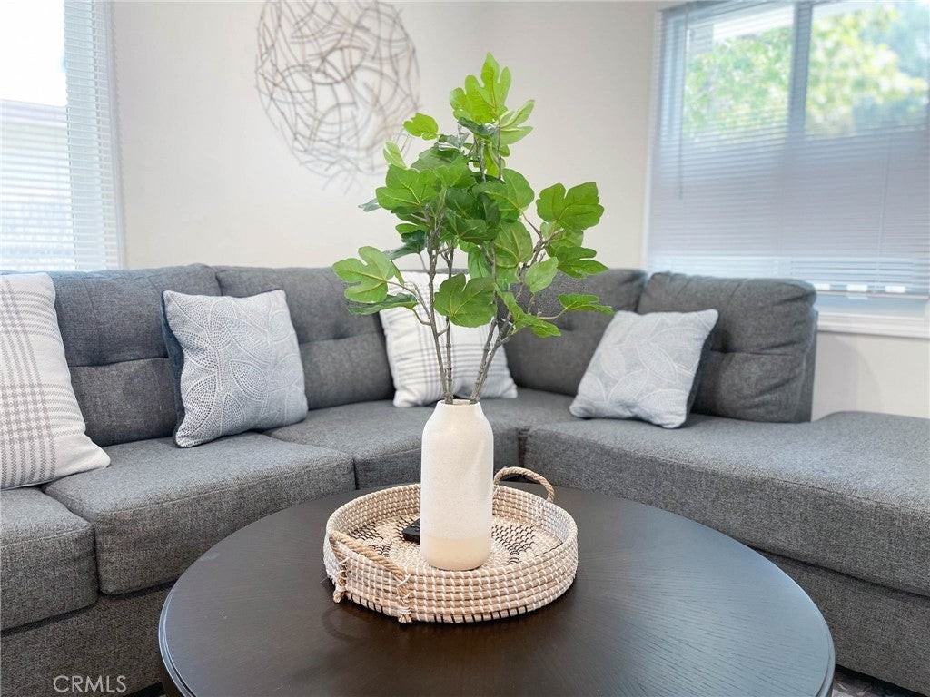 1737 El Sereno Ave - Photo 7 of 28