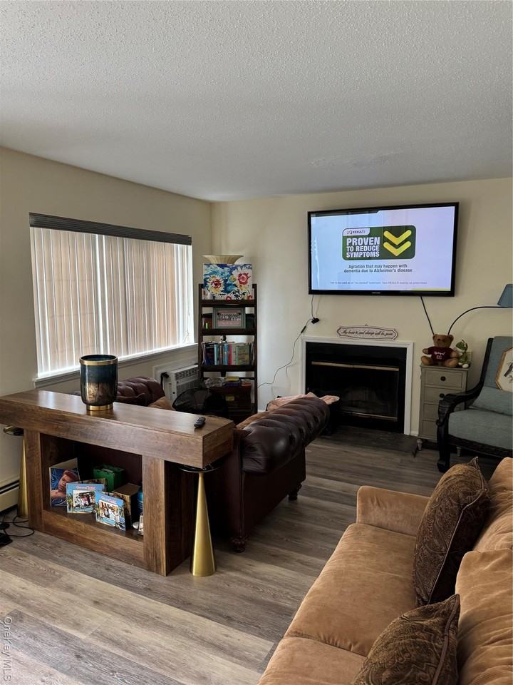 118 Green Meadow Way - Photo 2 of 11