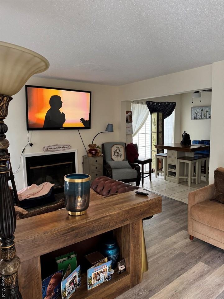 118 Green Meadow Way - Photo 3 of 11