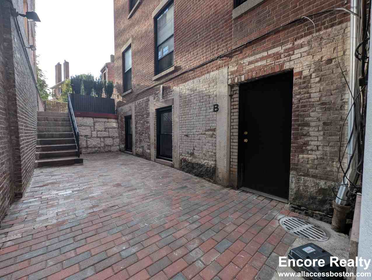 2 Joy St #D - Photo 4 of 13