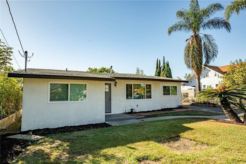 8056 Whitmore St - Photo 2 of 31