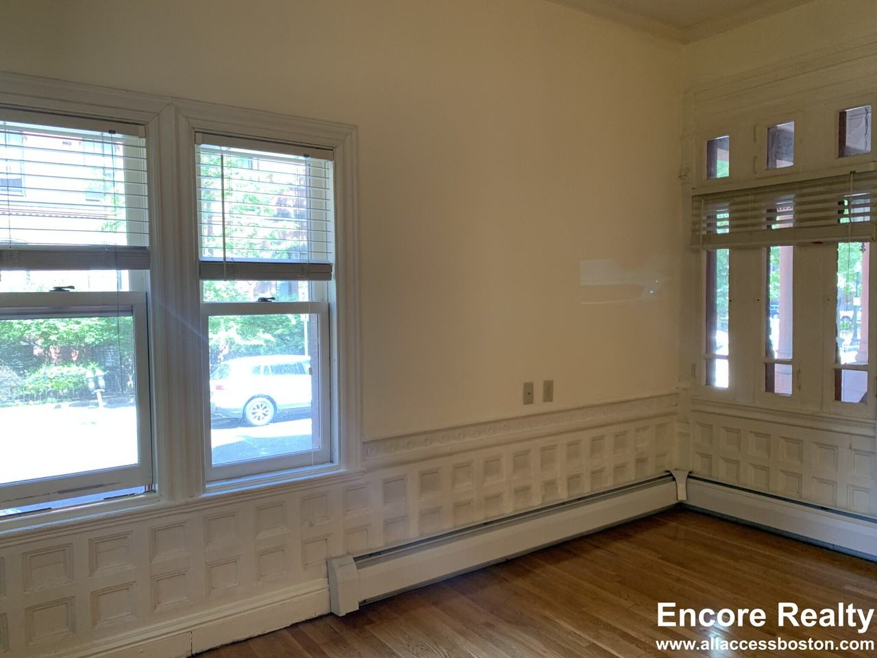 195 Commonwealth Ave #7 - Photo 7 of 22