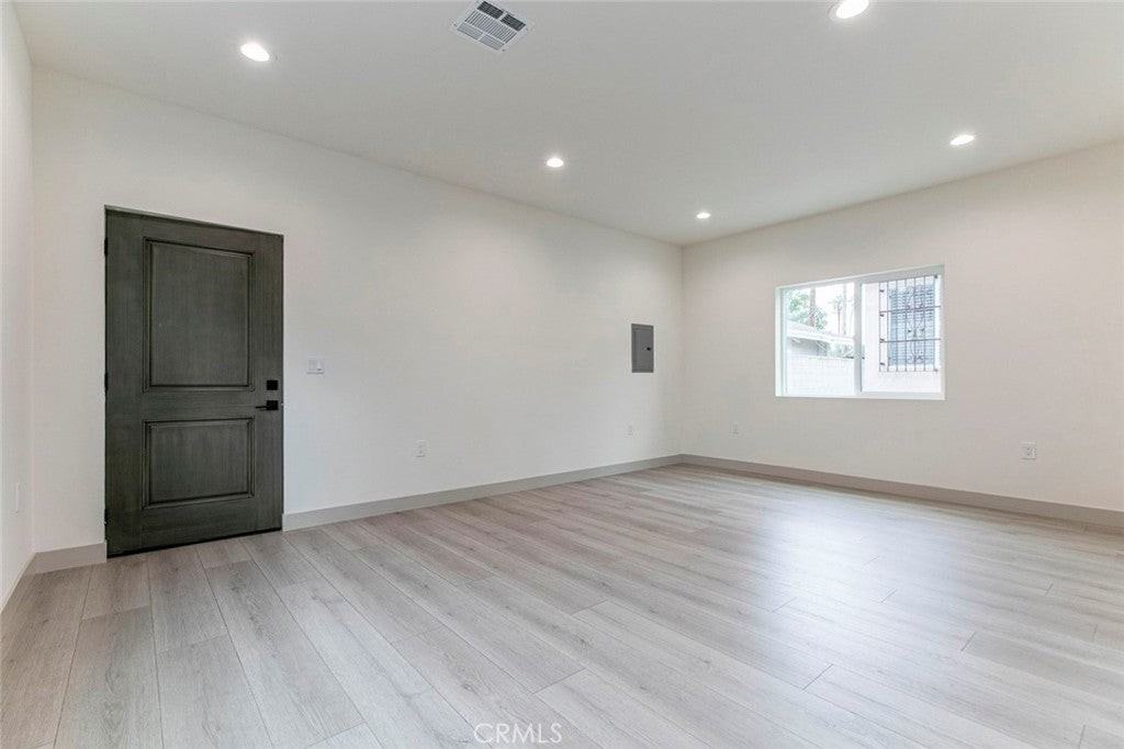 8157 Varna Ave - Photo 4 of 17