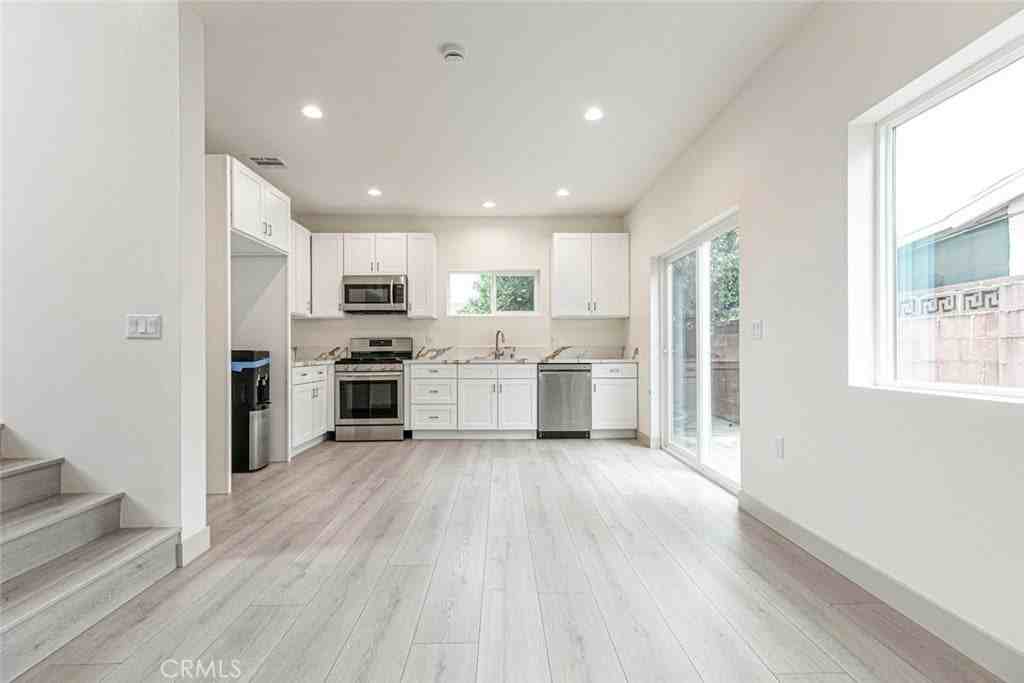 8157 Varna Ave - Photo 7 of 17