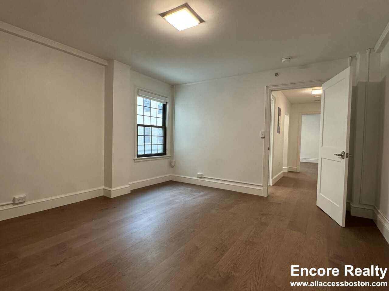 1200 Massachusetts Ave #214 - Photo 5 of 15