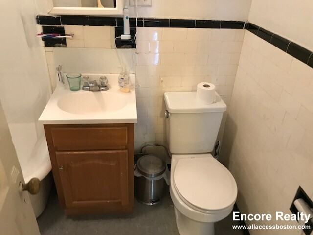 1375 Commonwealth Ave #12 - Photo 7 of 7