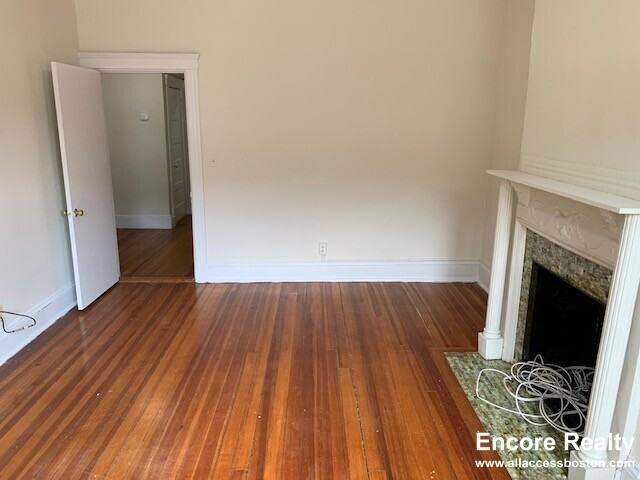 1377 Commonwealth Ave #11 - Photo 6 of 8