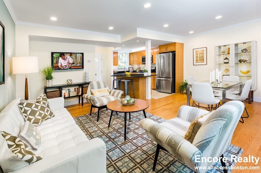 567 Vfw Pkwy - Photo 4 of 10