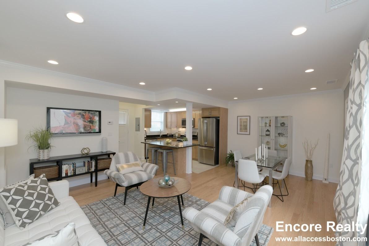 246 Independence Dr - Photo 4 of 8