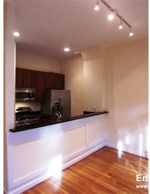 59 Fort Ave #7 - Photo 4 of 8