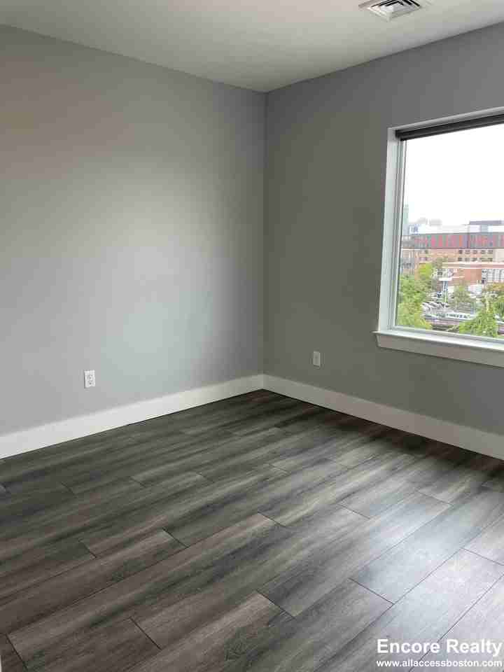 55 W 5th St #507 - Photo 6 of 7