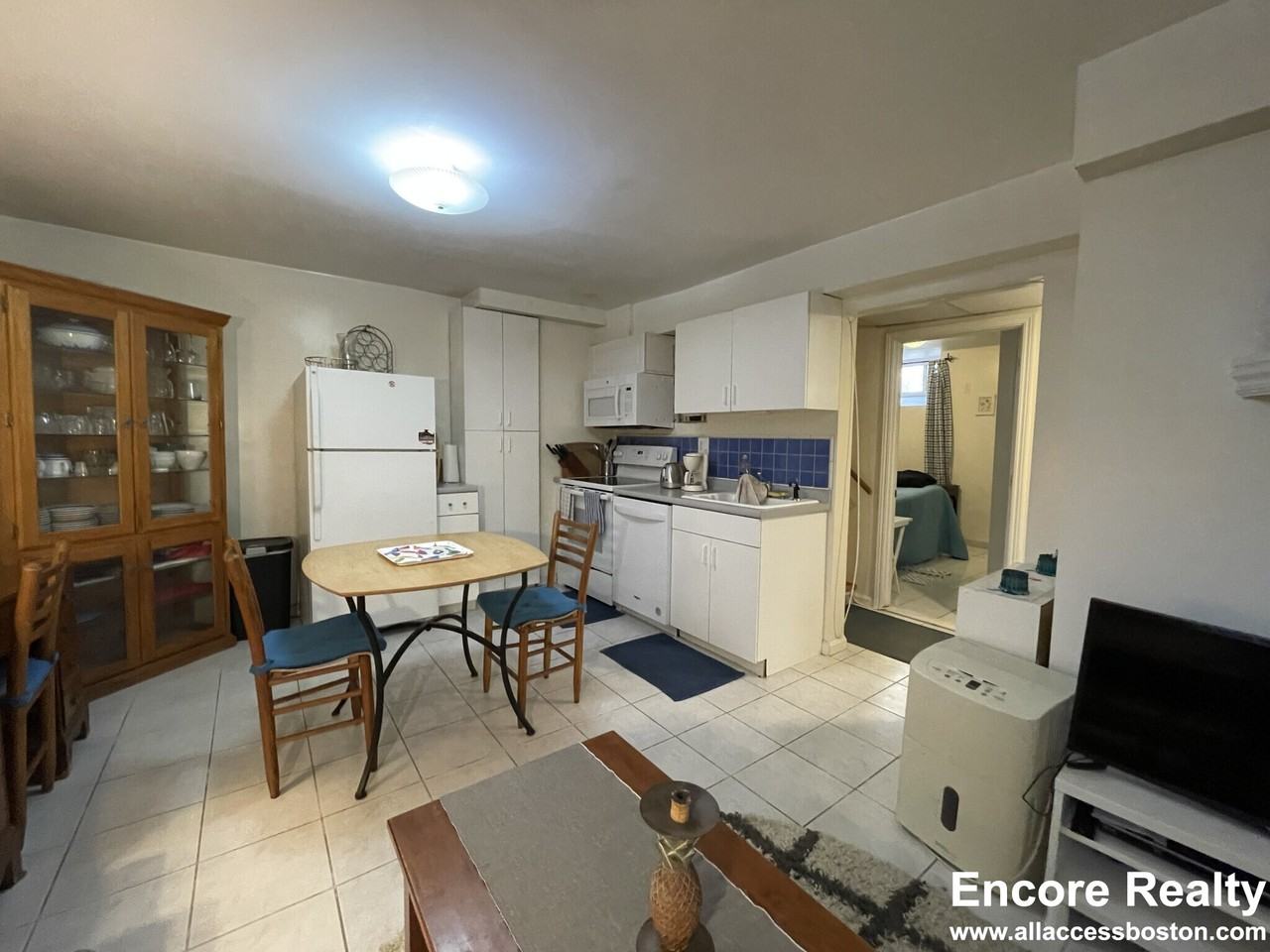 56 Hobson St #I - Photo 4 of 24