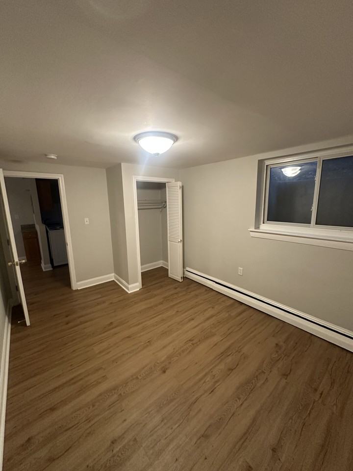 72 Chiswick Rd #2 - Photo 6 of 30