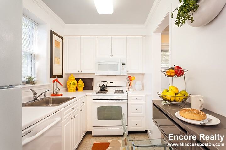 128 Gerry Rd - Photo 2 of 5