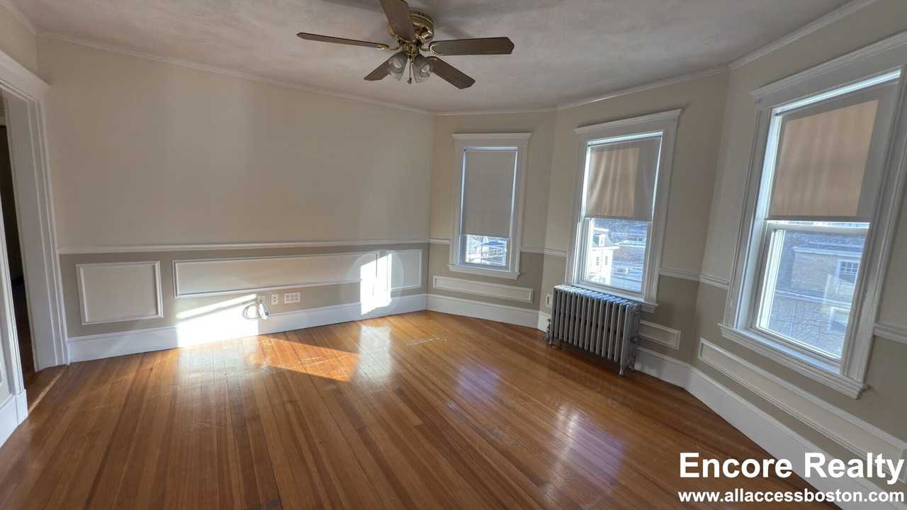 18 Bigelow St #9 - Photo 2 of 21