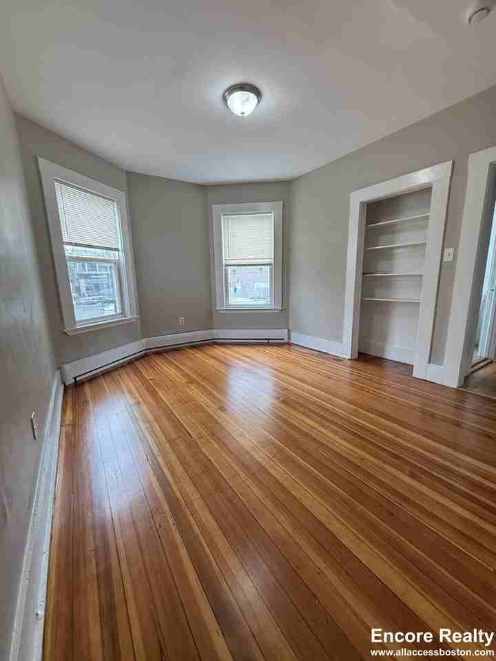 6 Bowdoin Park #7 - Photo 4 of 12