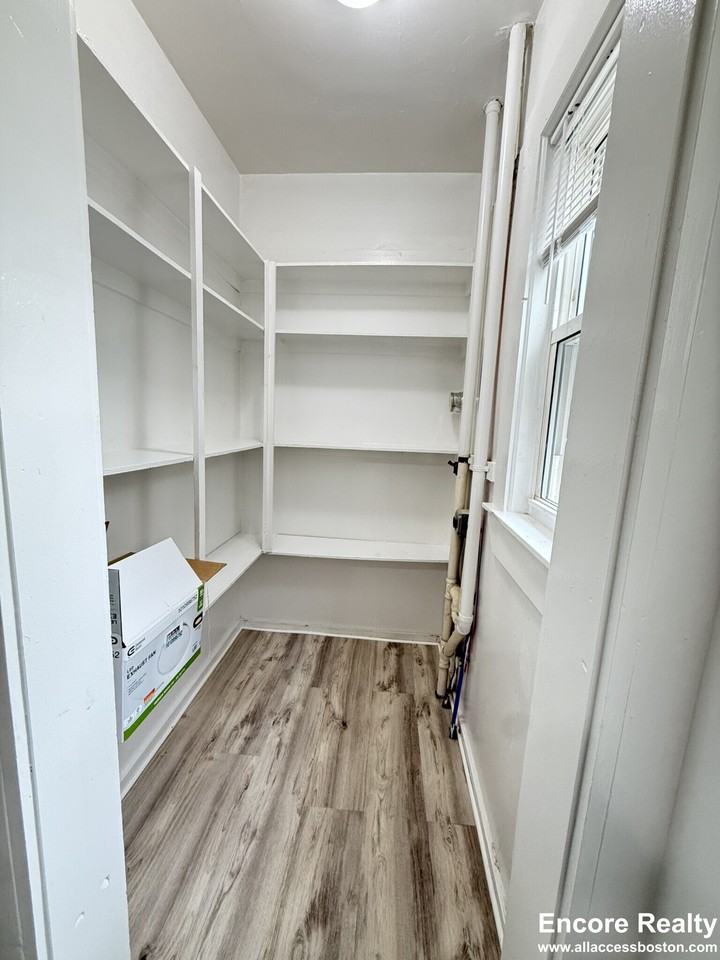 6 Bowdoin Park #7 - Photo 7 of 12