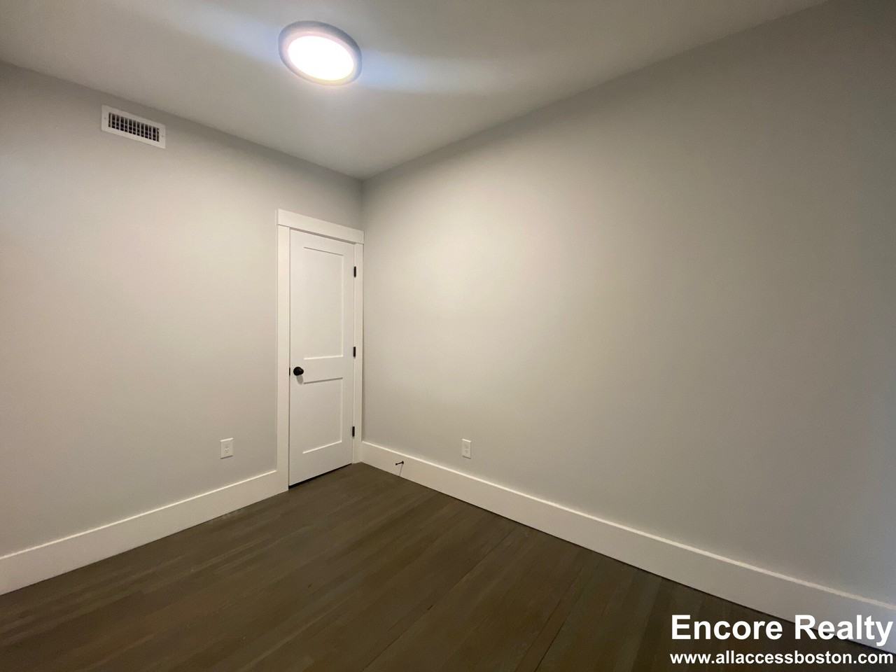 118 Marginal St #9 - Photo 7 of 10