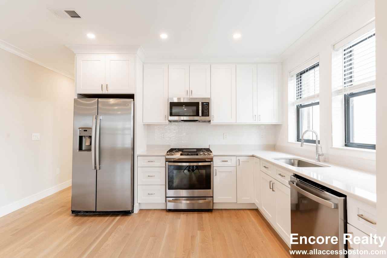 285 Lamartine St #8 - Photo 2 of 13