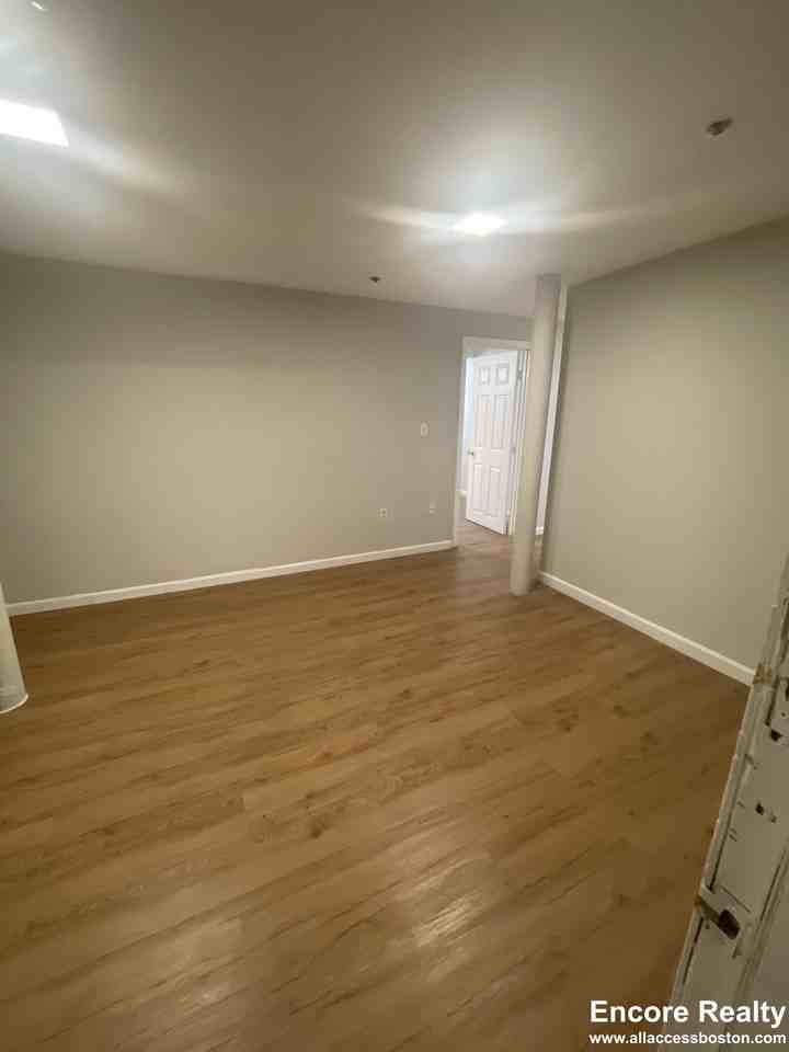 38 Hemenway St #57 - Photo 3 of 50