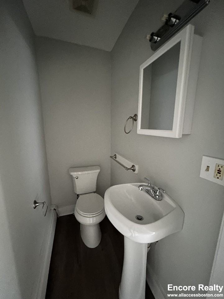 6 Swetts Ct - Photo 5 of 17